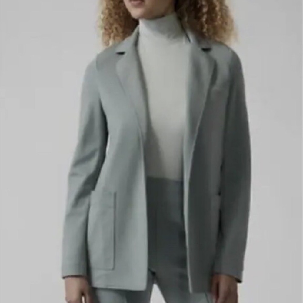 Athleta Eastbound Minimalist Open Front Blazer in Seafoam Green Size 6